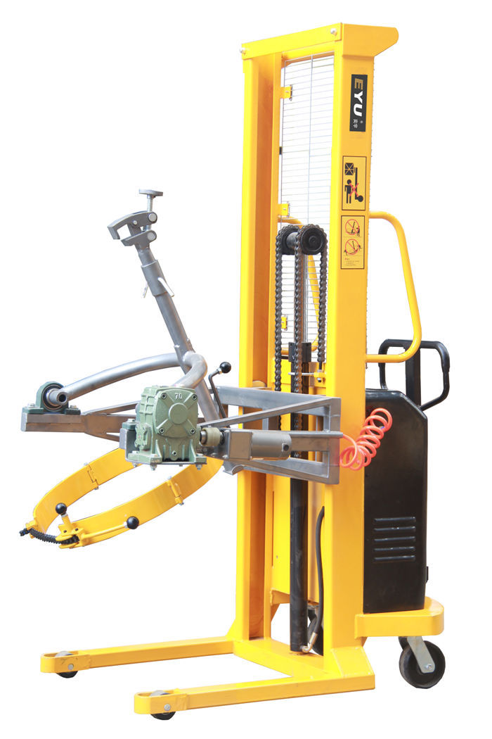 多功能電動油桶翻轉(zhuǎn)倒料車