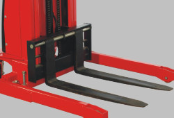 SPN10A半電動(dòng)堆垛車參數(shù)