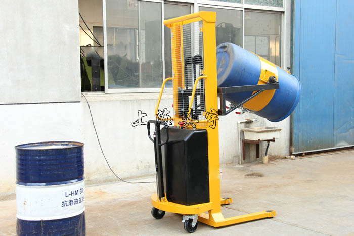 半電動(dòng)油桶翻轉(zhuǎn)車