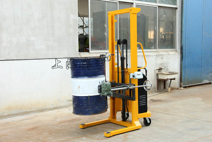 電動(dòng)油桶翻轉(zhuǎn)倒料車帶電子秤