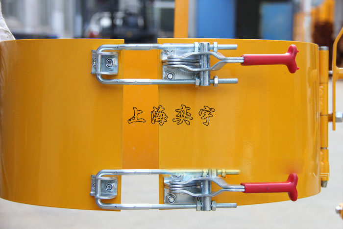 機(jī)械式油桶翻轉(zhuǎn)車