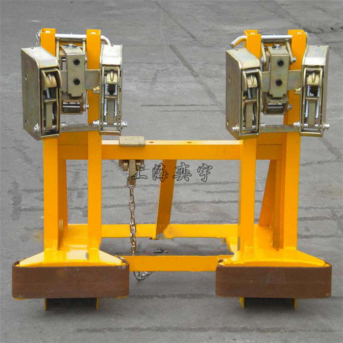 叉車用雙油桶夾具